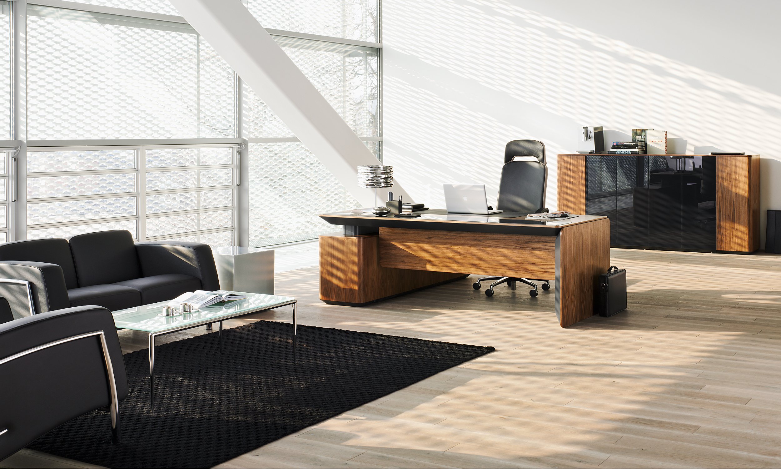 Bureau de direction eRange Nowy Styl vue de profil Cap Office Maroc